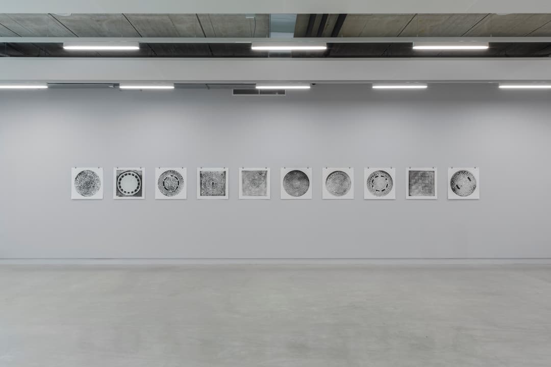Timm Ulrichs: Kanaldeckel 1962/64